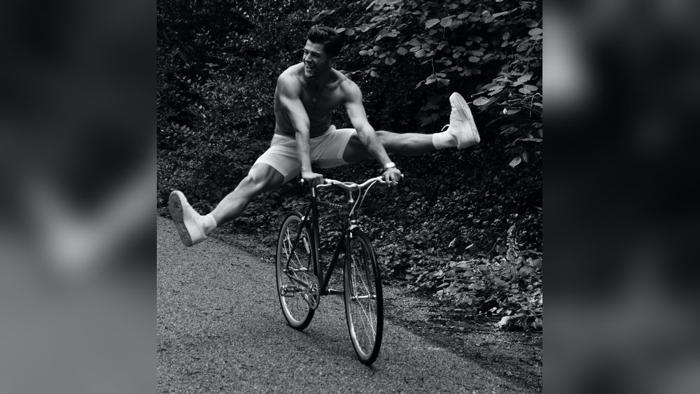 How to Stop a Bicycle Without Brakes?